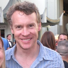 Tate Donovan profile picture