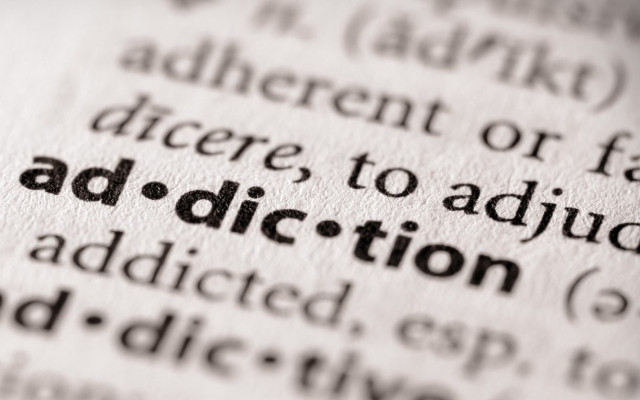 5 Celebrities with the weirdest addictions