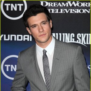 Drew Roy