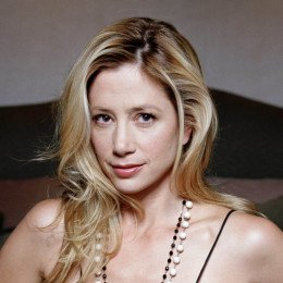 Mira Sorvino profile picture