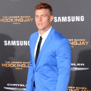 Alan Ritchson 