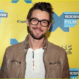 Robert Buckley