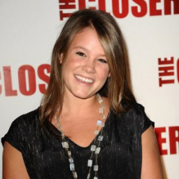Sosie Bacon profile picture
