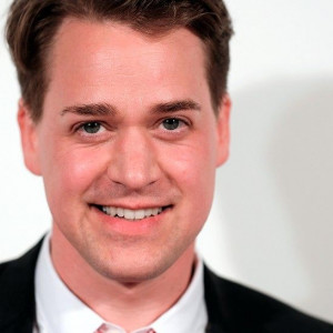 T.R Knight
