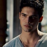 Steven Strait