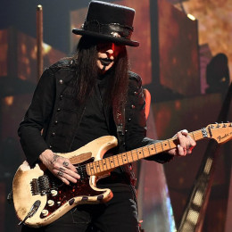 Mick Mars profile picture